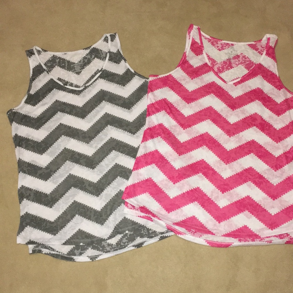 NY&Co Chevron Tanks ( you get 2)